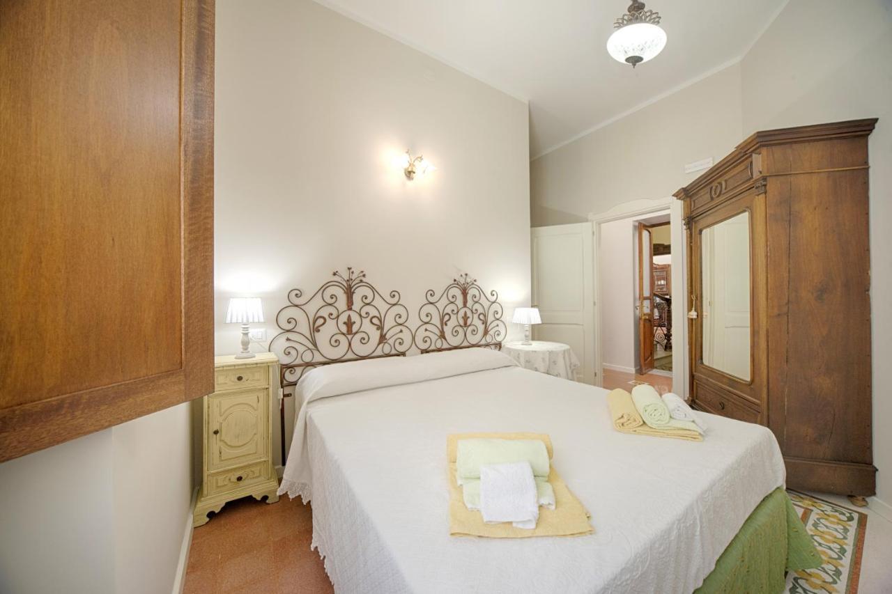 B&B A Casa Di Teresa Olbia Exterior photo
