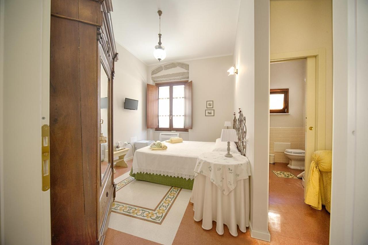B&B A Casa Di Teresa Olbia Exterior photo